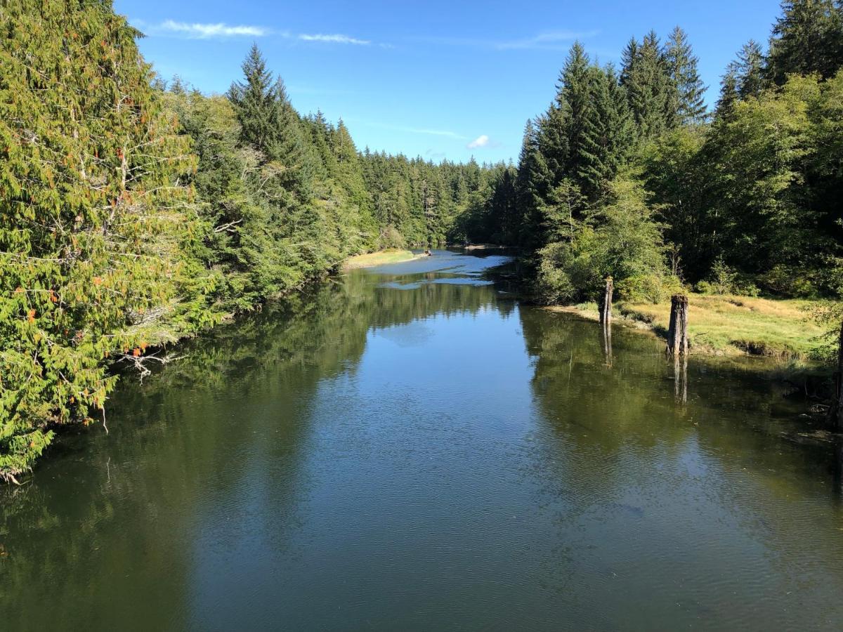 Port Renfrew Vacation Rentals Экстерьер фото