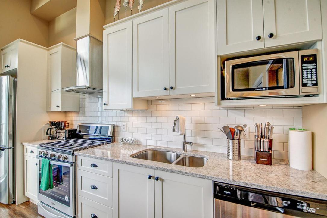 Port Renfrew Vacation Rentals Номер фото