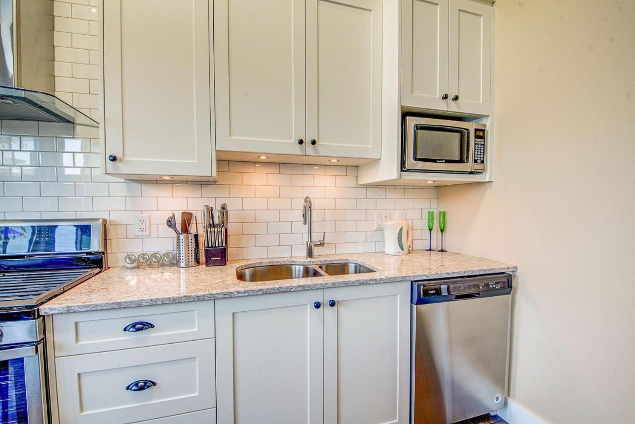 Port Renfrew Vacation Rentals Номер фото